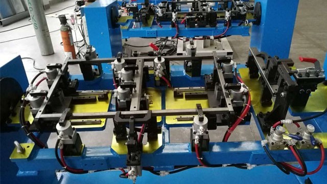 焊接夾具在汽車行業的作用有哪些？